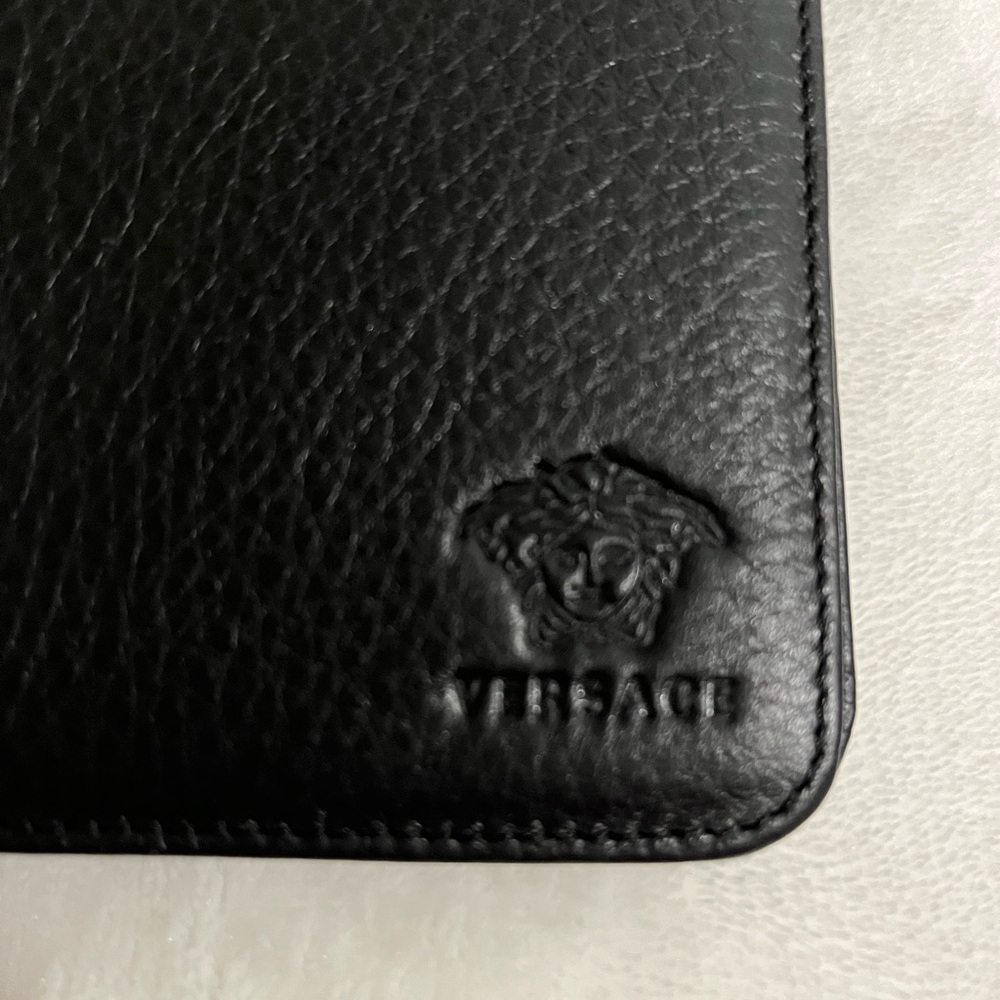 Rare -Versace passport holder - black - NWOT